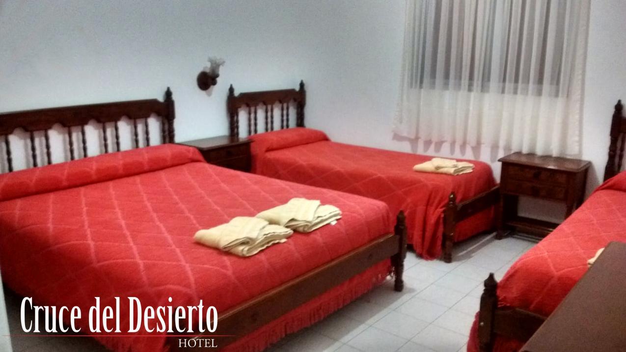 Hotel Cruce Del Desierto Veinticinco de Mayo  外观 照片