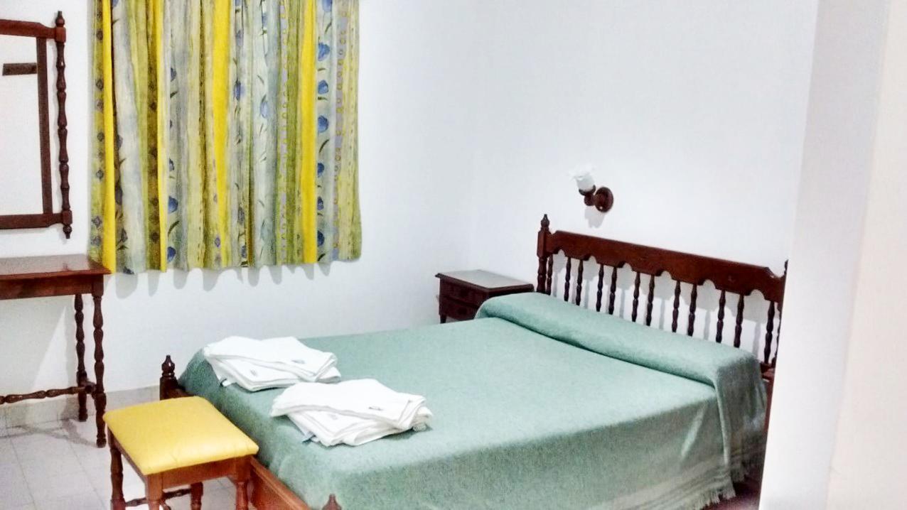 Hotel Cruce Del Desierto Veinticinco de Mayo  外观 照片